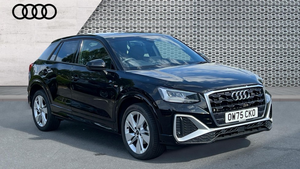 Audi Q2 listing photo