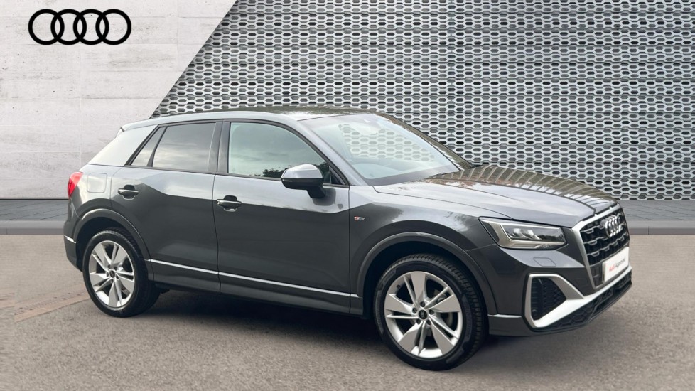 Audi Q2 listing photo