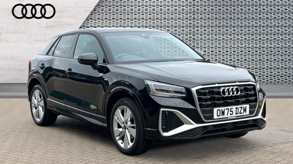Audi Q2 listing photo