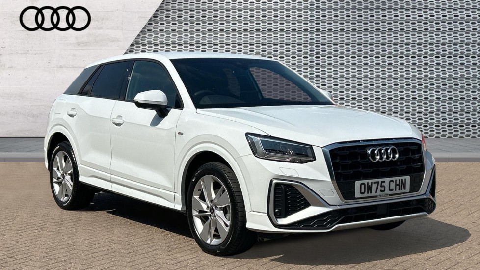 Audi Q2 listing photo