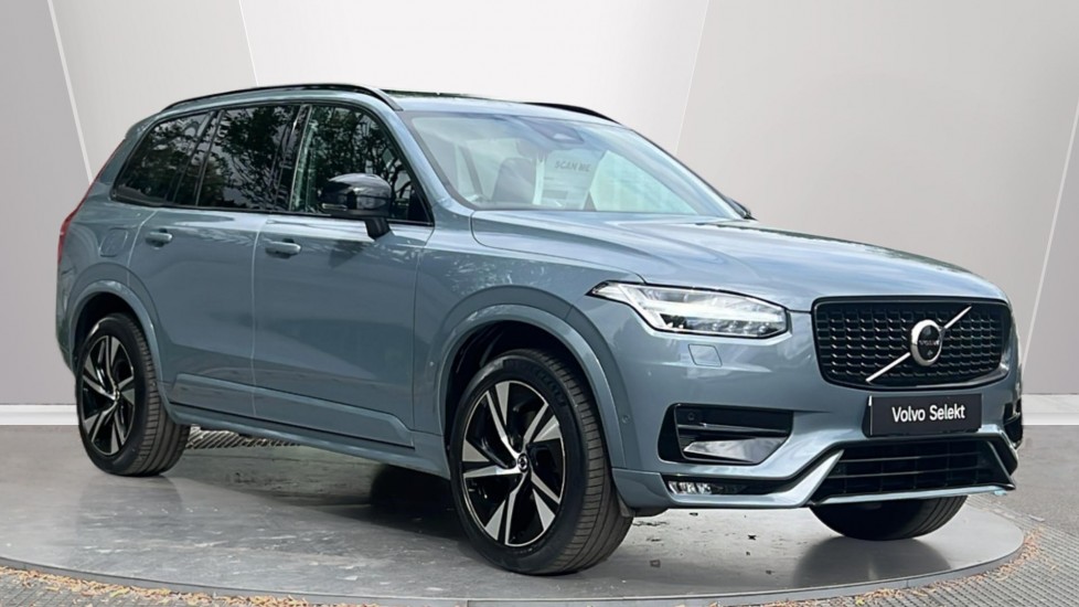 Volvo XC90 listing photo