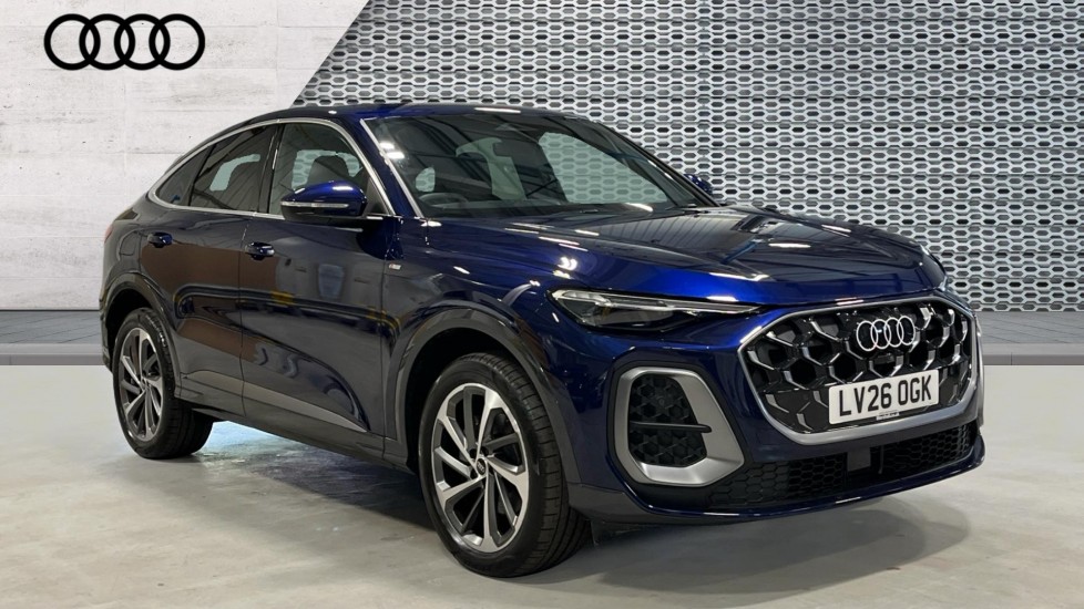 Audi Q5 listing photo