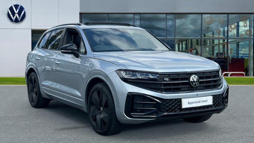 Volkswagen Touareg listing photo