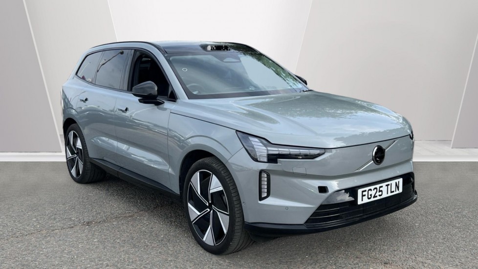 Volvo EX90 listing photo