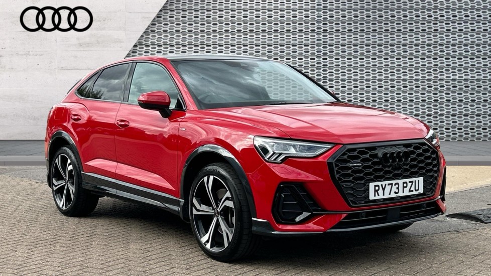 Audi Q3 listing photo