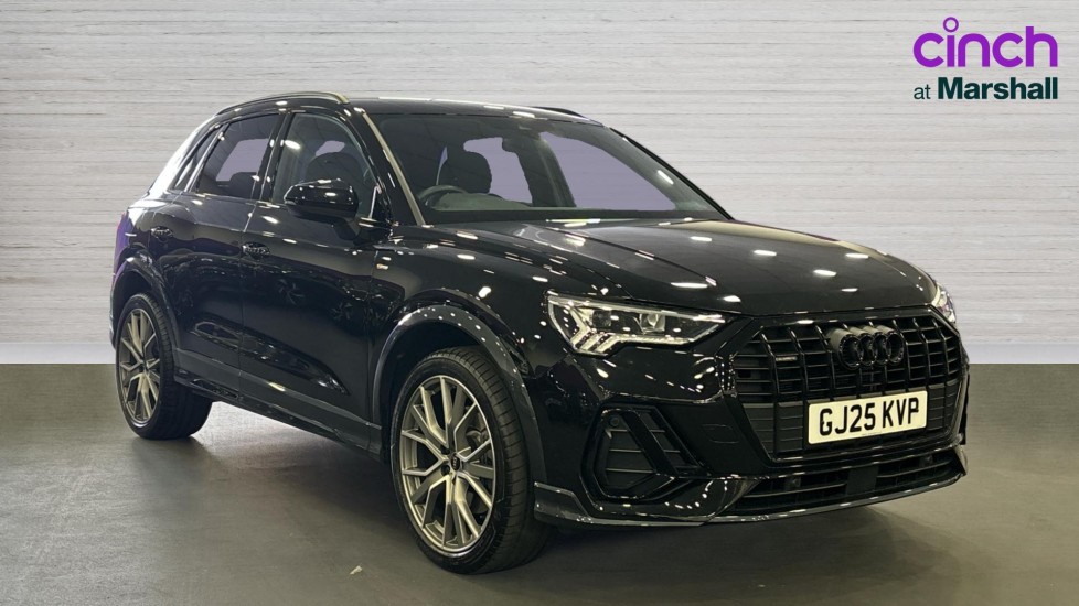 Audi Q3 listing photo
