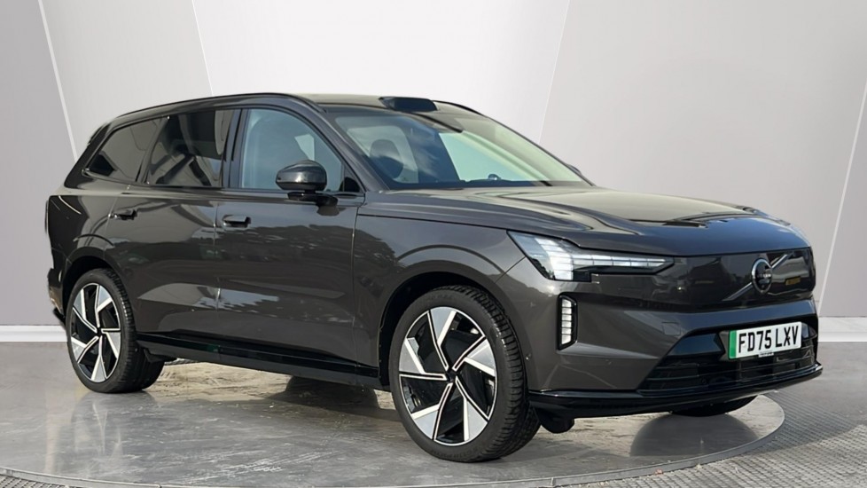 Volvo EX90 listing photo