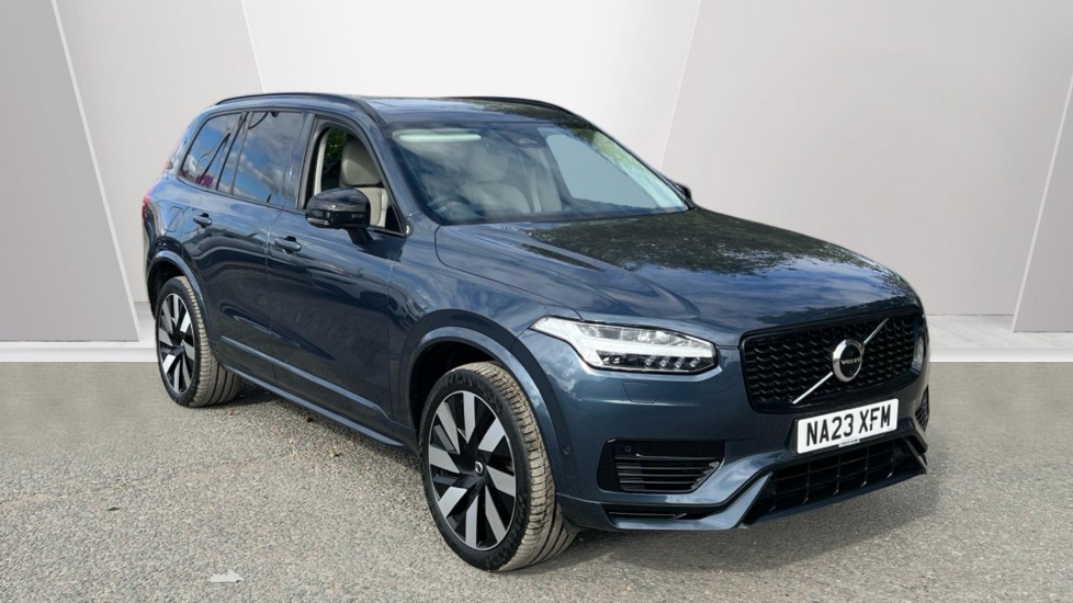 Volvo XC90 listing photo