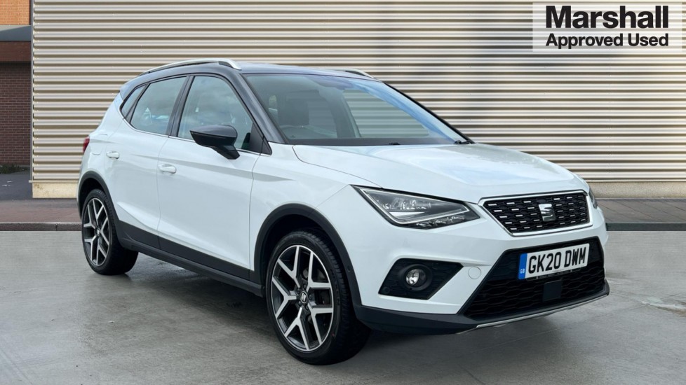 SEAT Arona listing photo