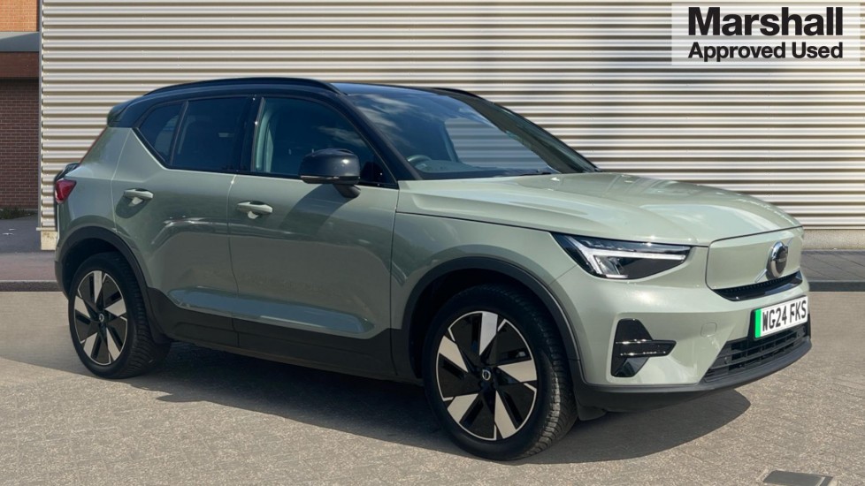Volvo XC40 listing photo
