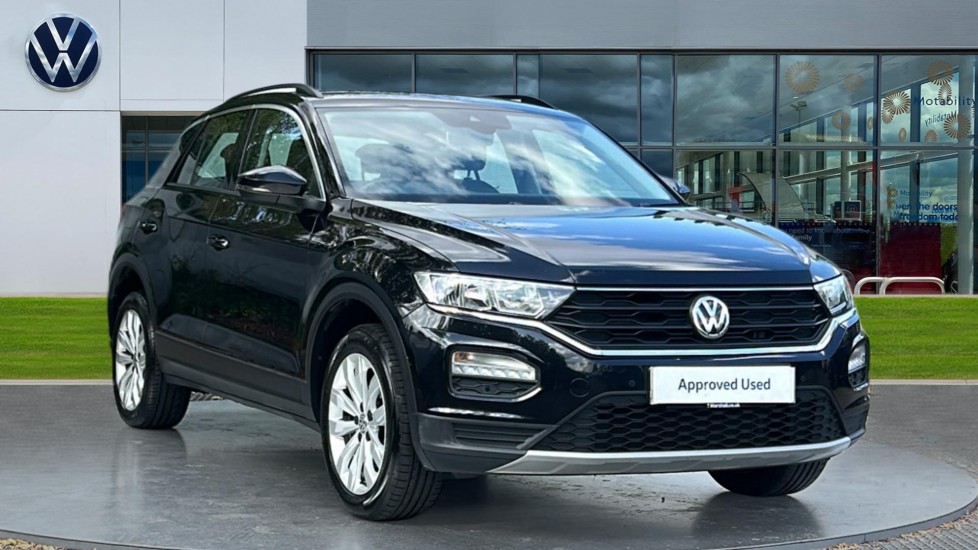 Volkswagen T-Roc listing photo