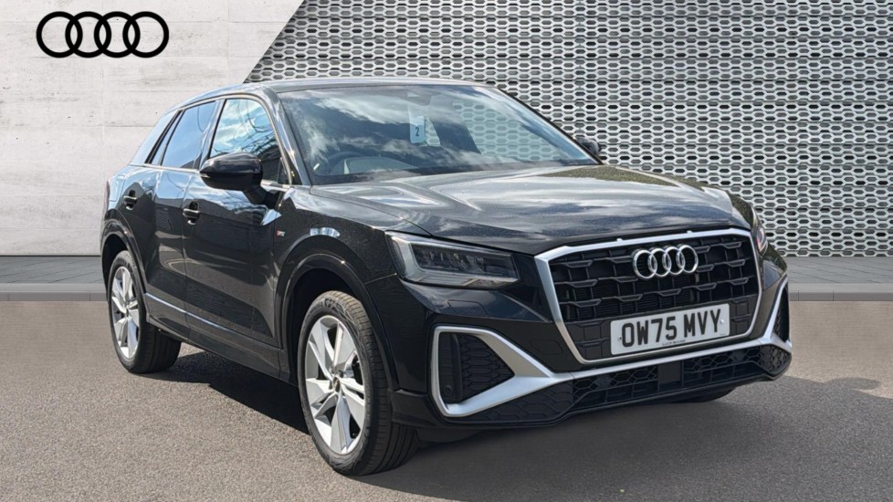 Audi Q2 listing photo