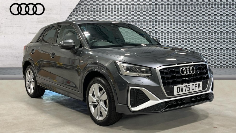 Audi Q2 listing photo