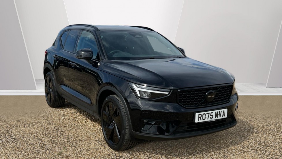 Volvo XC40 listing photo