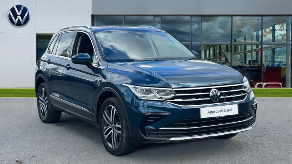 Volkswagen Tiguan listing photo