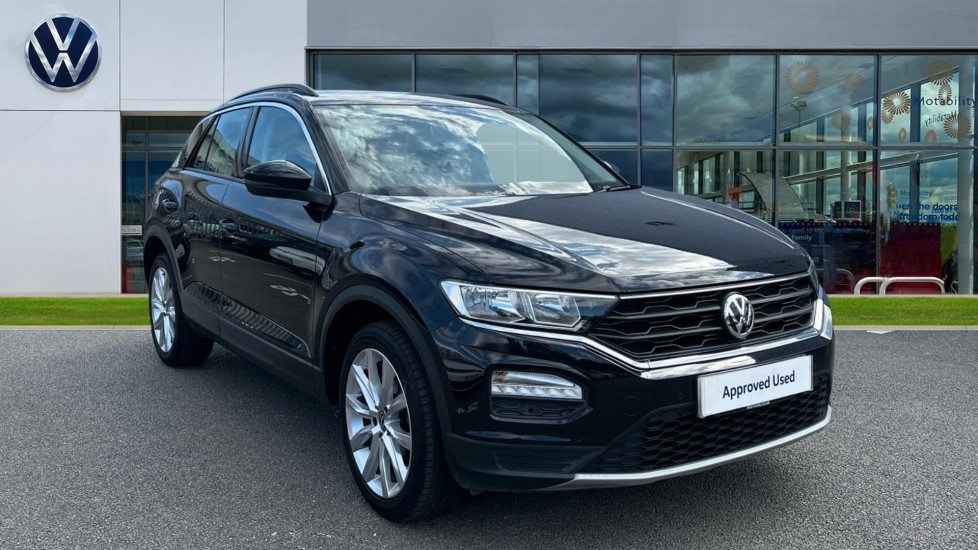Volkswagen T-Roc listing photo