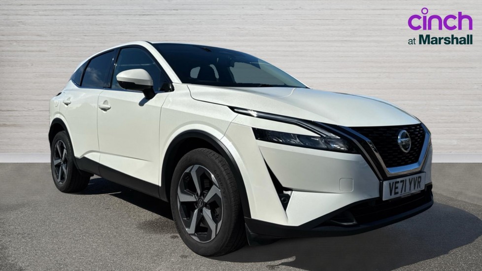Nissan Qashqai listing photo