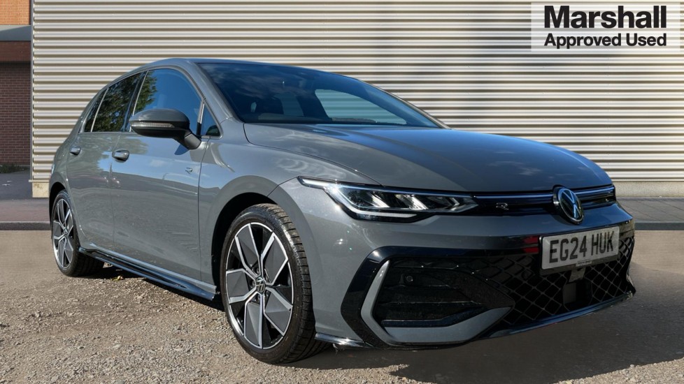 Volkswagen Golf listing photo