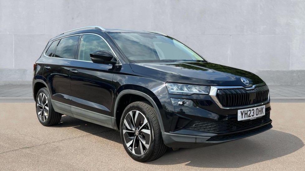 Skoda Karoq listing photo