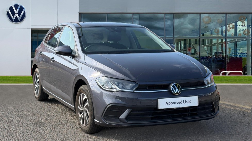 Volkswagen Polo listing photo