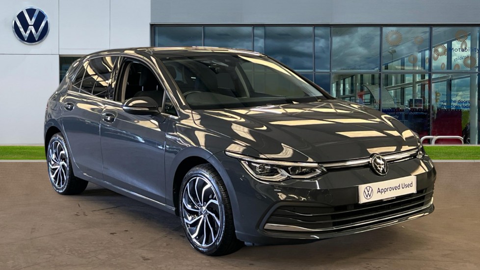 Volkswagen Golf listing photo