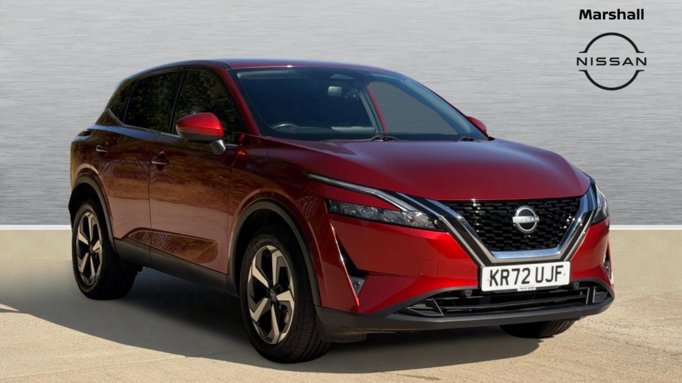 Nissan Qashqai listing photo