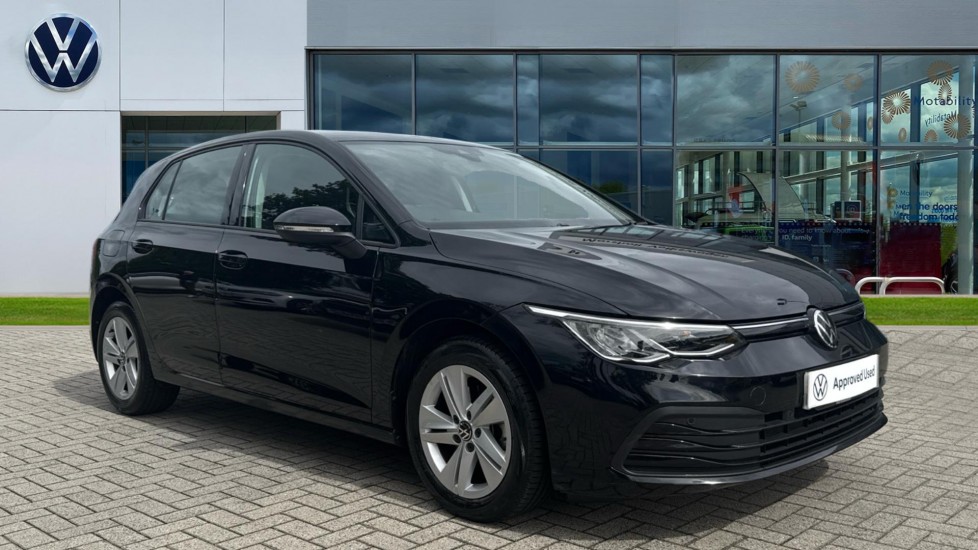 Volkswagen Golf listing photo