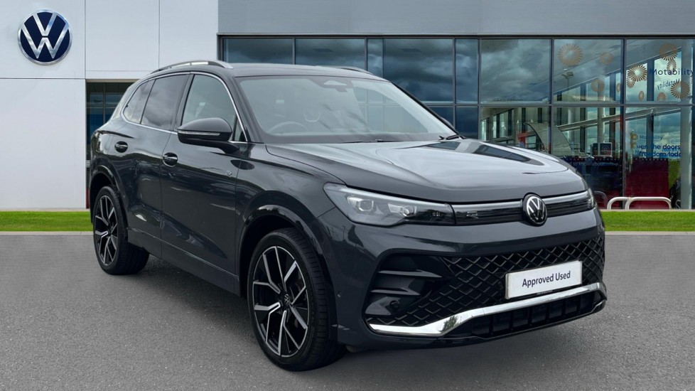 Volkswagen Tiguan listing photo