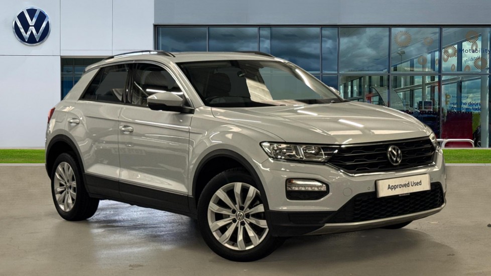 Volkswagen T-Roc listing photo