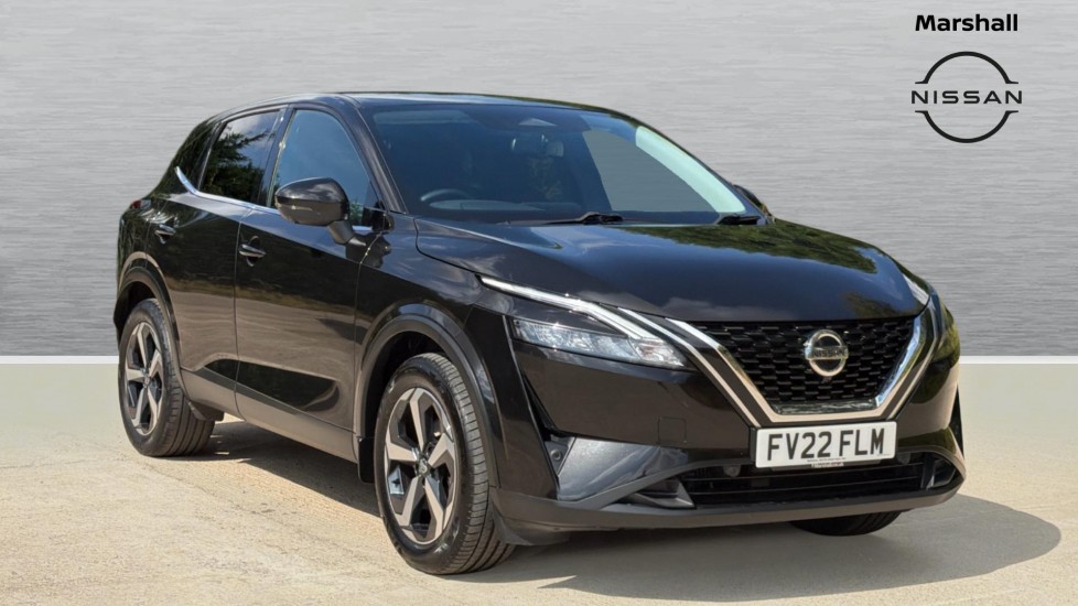 Nissan Qashqai listing photo