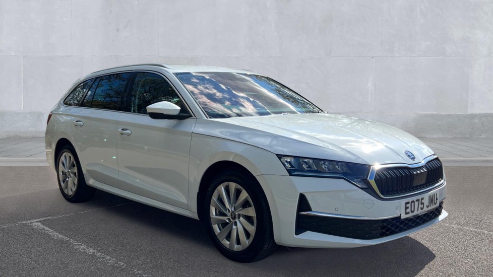 Skoda Octavia listing photo