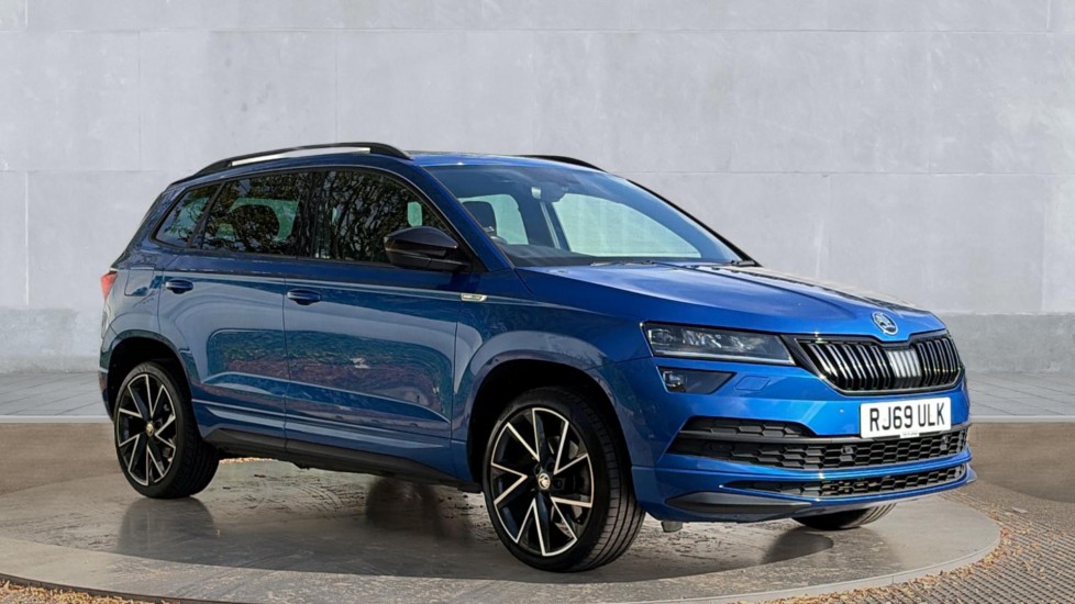 Skoda Karoq listing photo