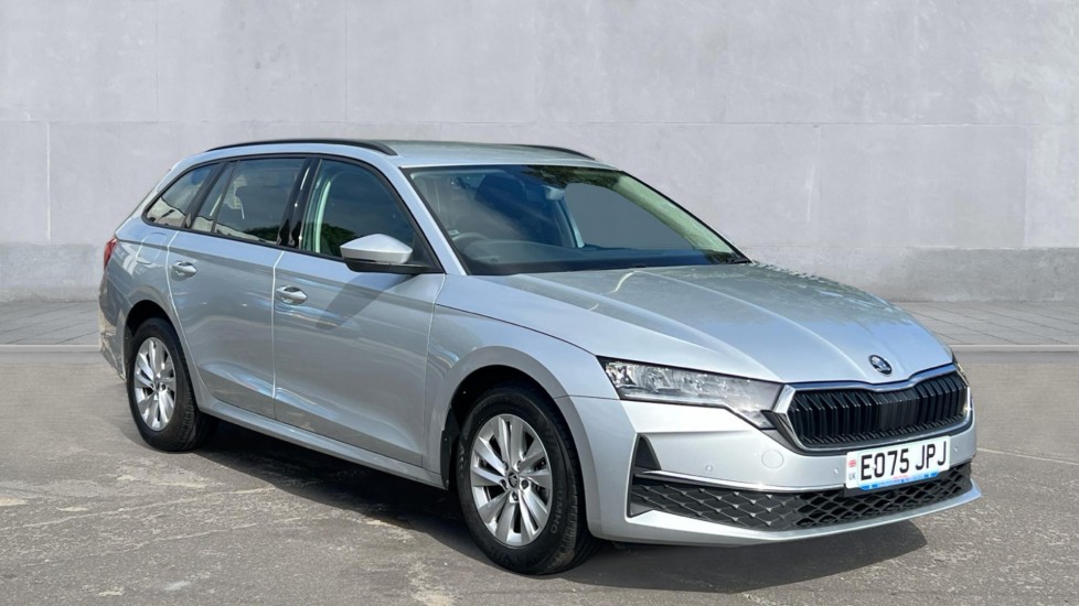 Skoda Octavia listing photo