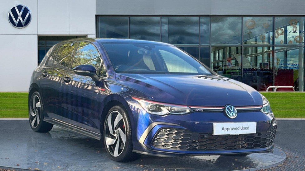 Volkswagen Golf listing photo