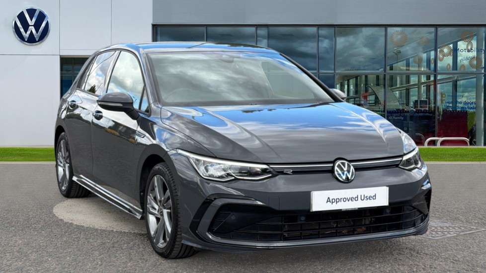 Volkswagen Golf listing photo