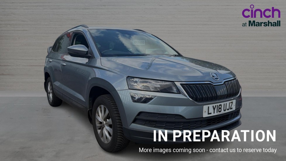 Skoda Karoq listing photo
