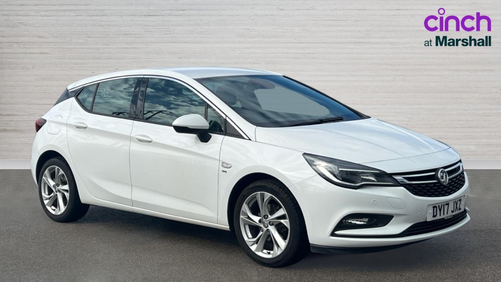Vauxhall Astra listing photo