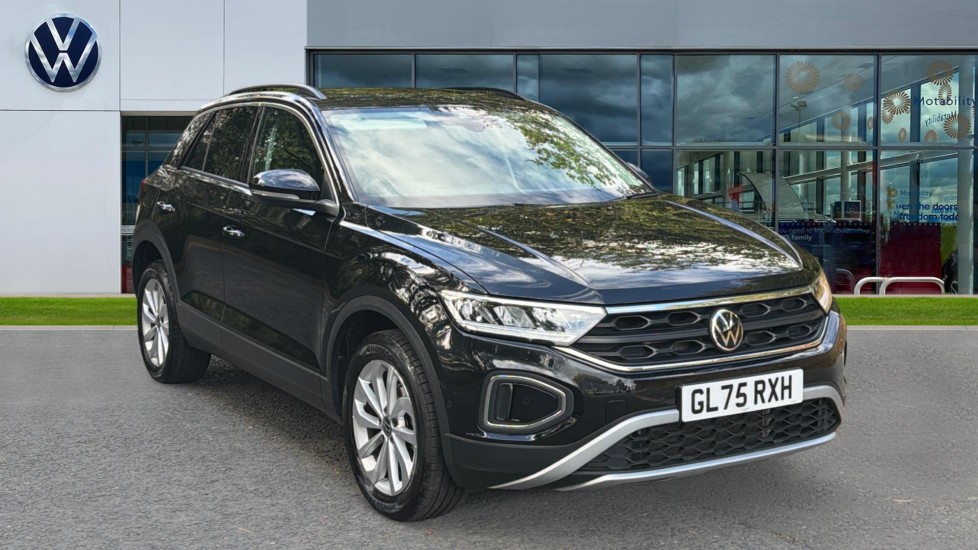 Volkswagen T-Roc listing photo