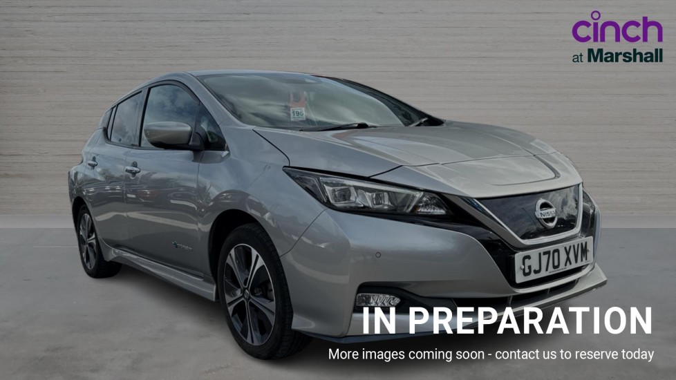 Nissan Leaf listing photo