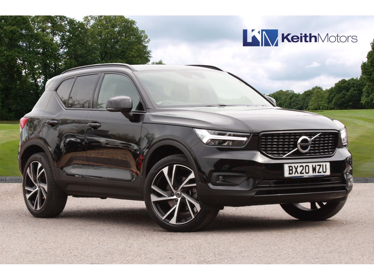 Volvo XC40 2.0 T4 R DESIGN Pro 5dr Geartronic