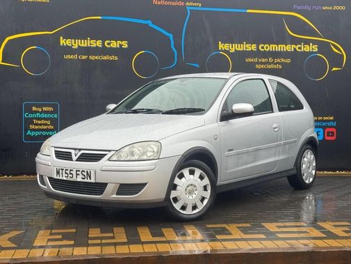 2005 CORSA 1.2I 16V DESIGN 3DR A C BARGAIN CAR AIR CONDITIONING 2005 MANUAL... photo