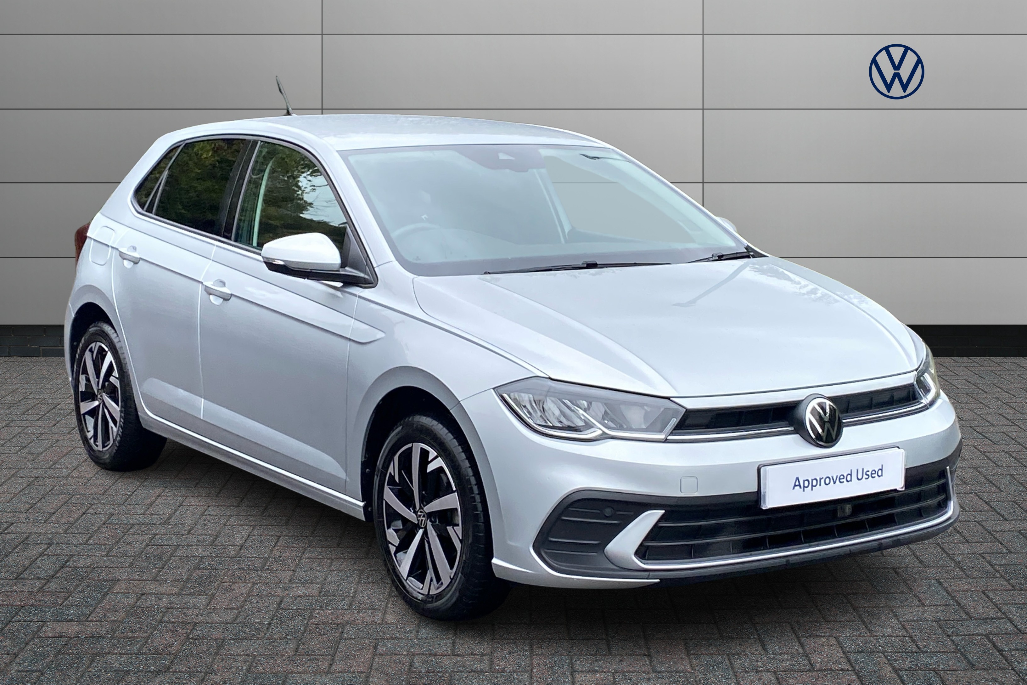 Volkswagen Polo listing photo