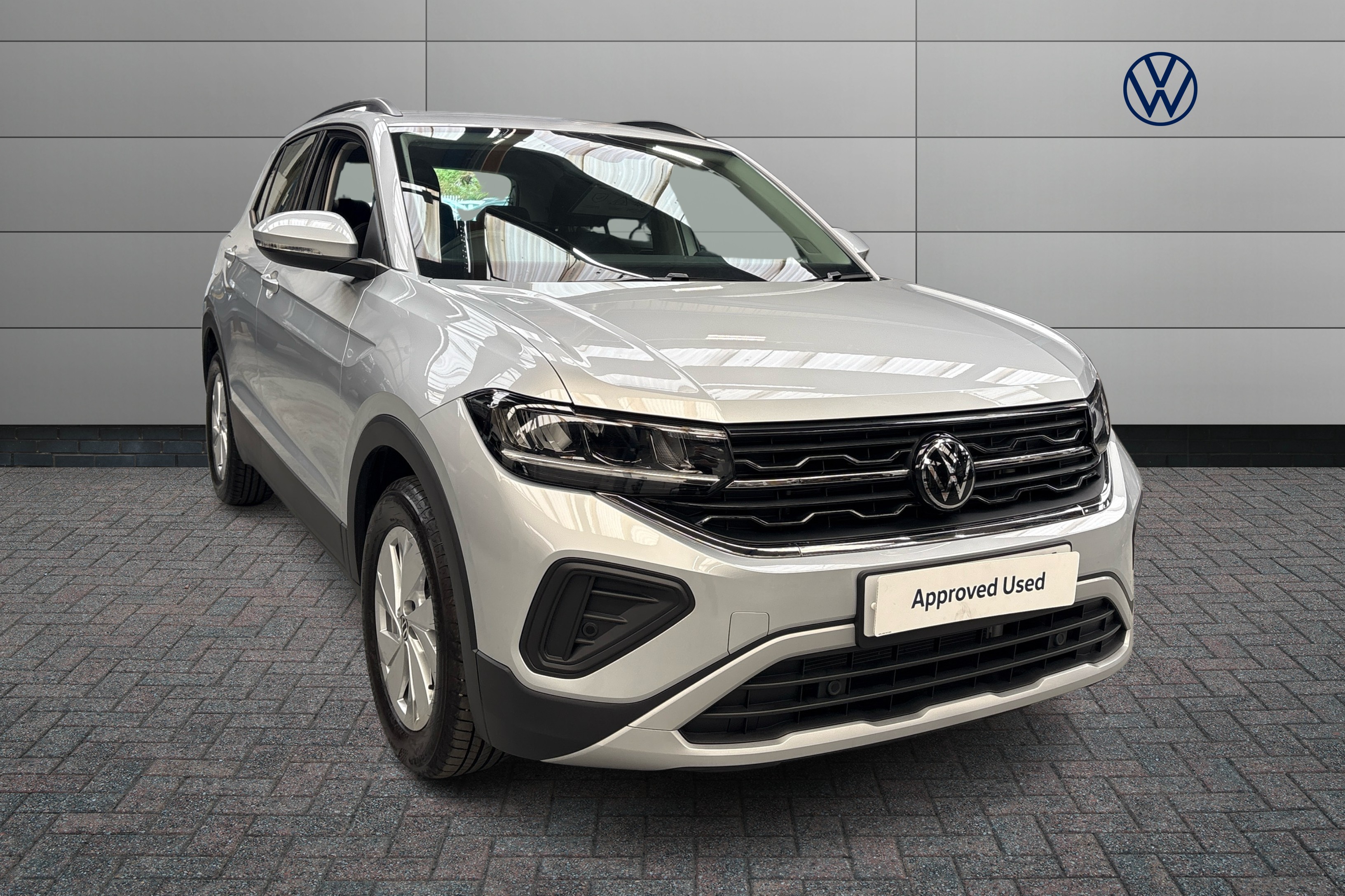 Volkswagen T-cross listing photo