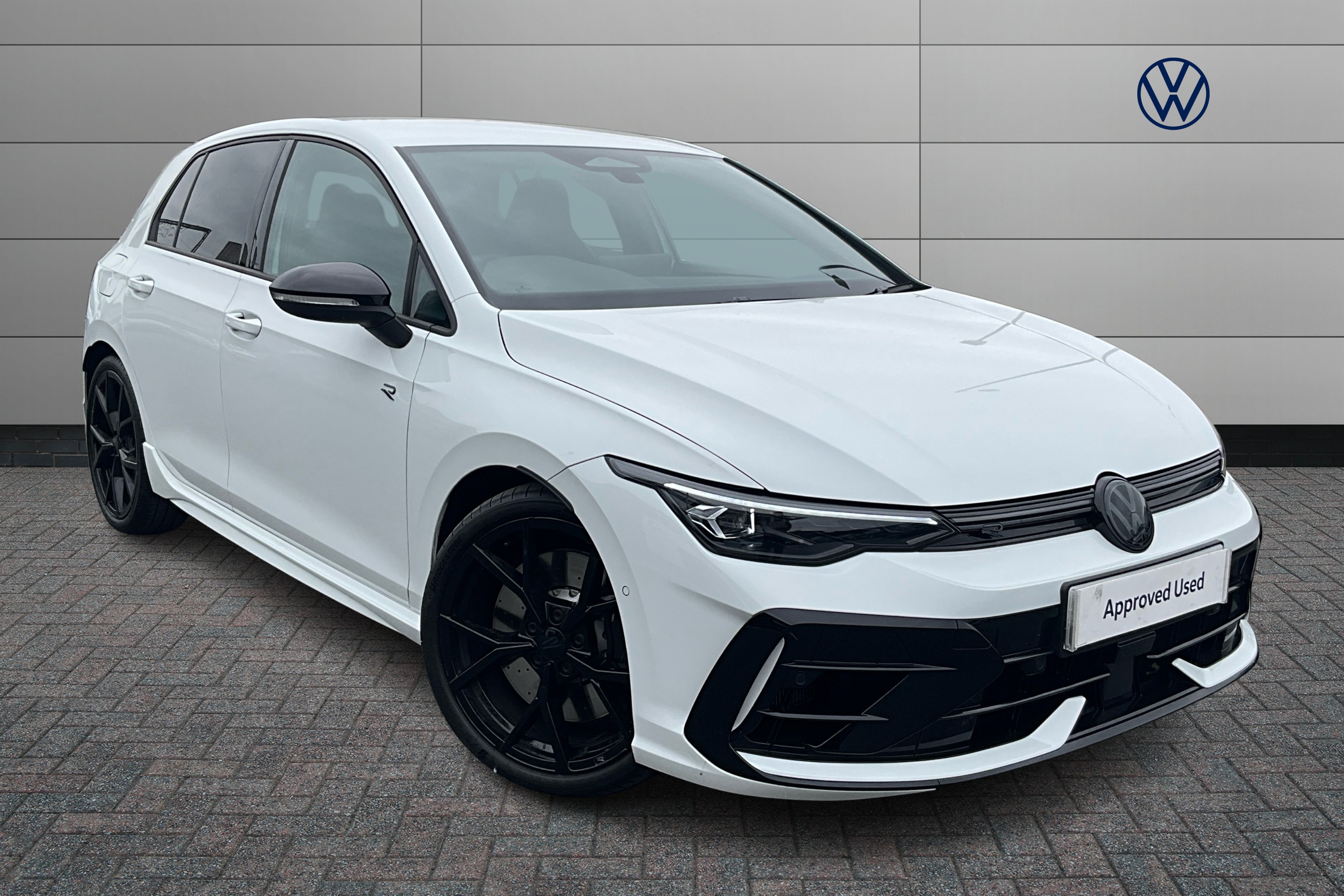 Volkswagen Golf listing photo