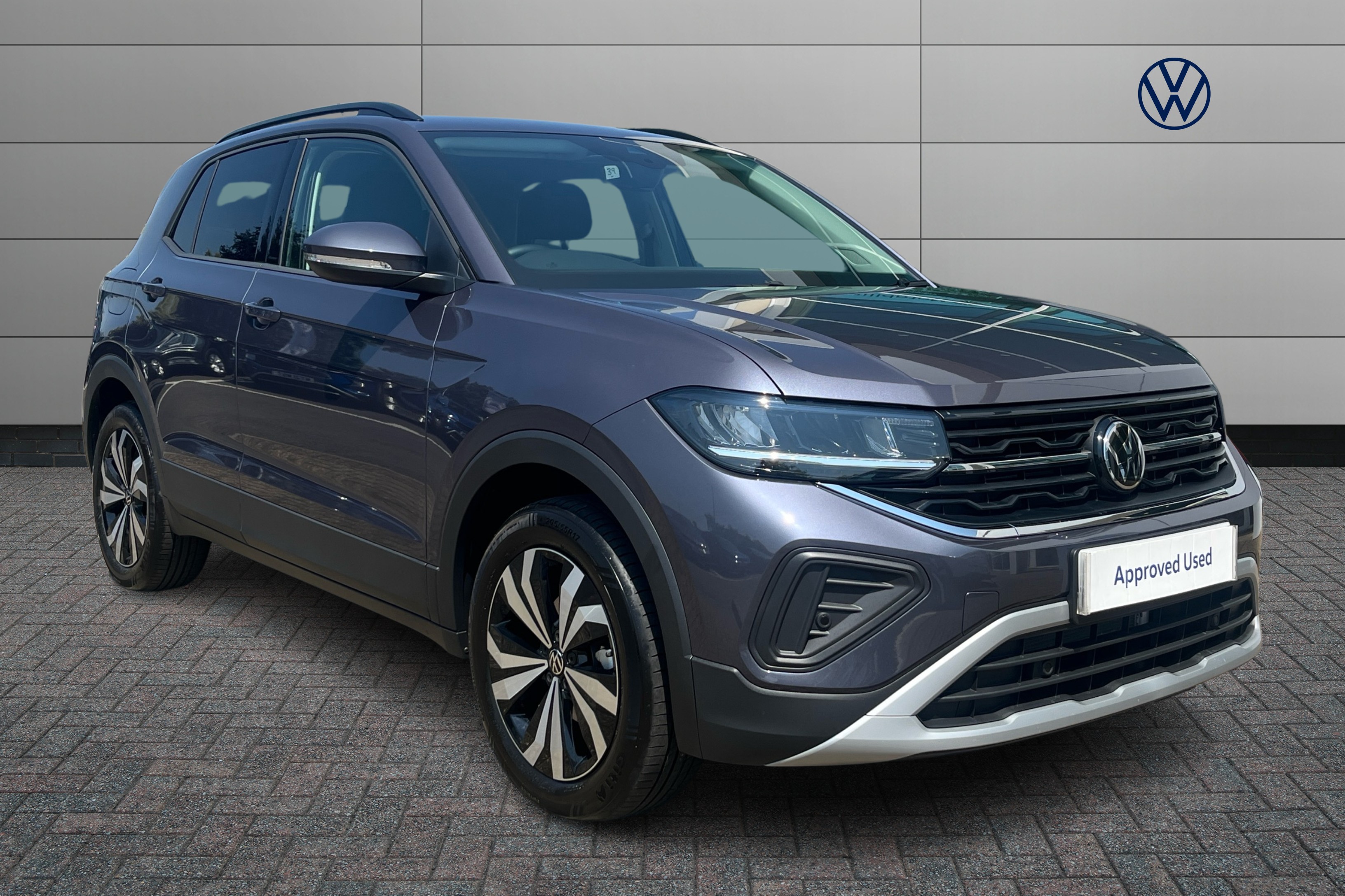 Volkswagen T-cross listing photo