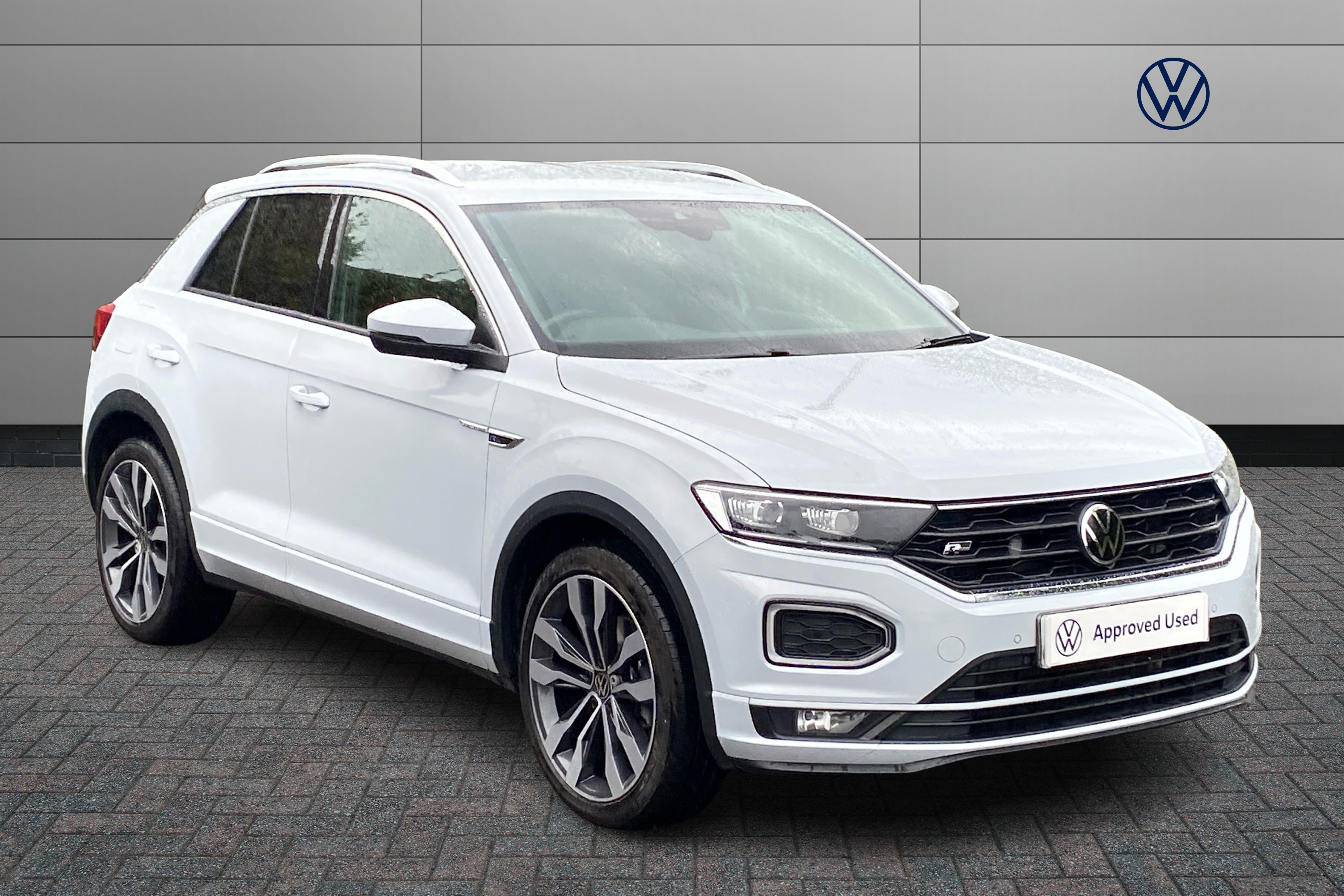 Volkswagen T-Roc listing photo