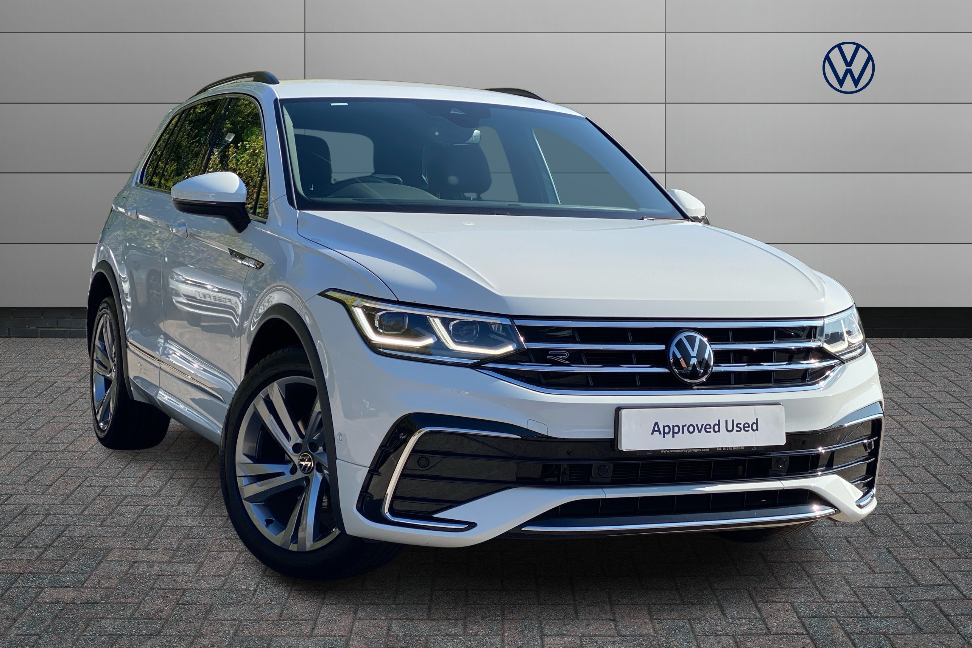 Volkswagen Tiguan listing photo