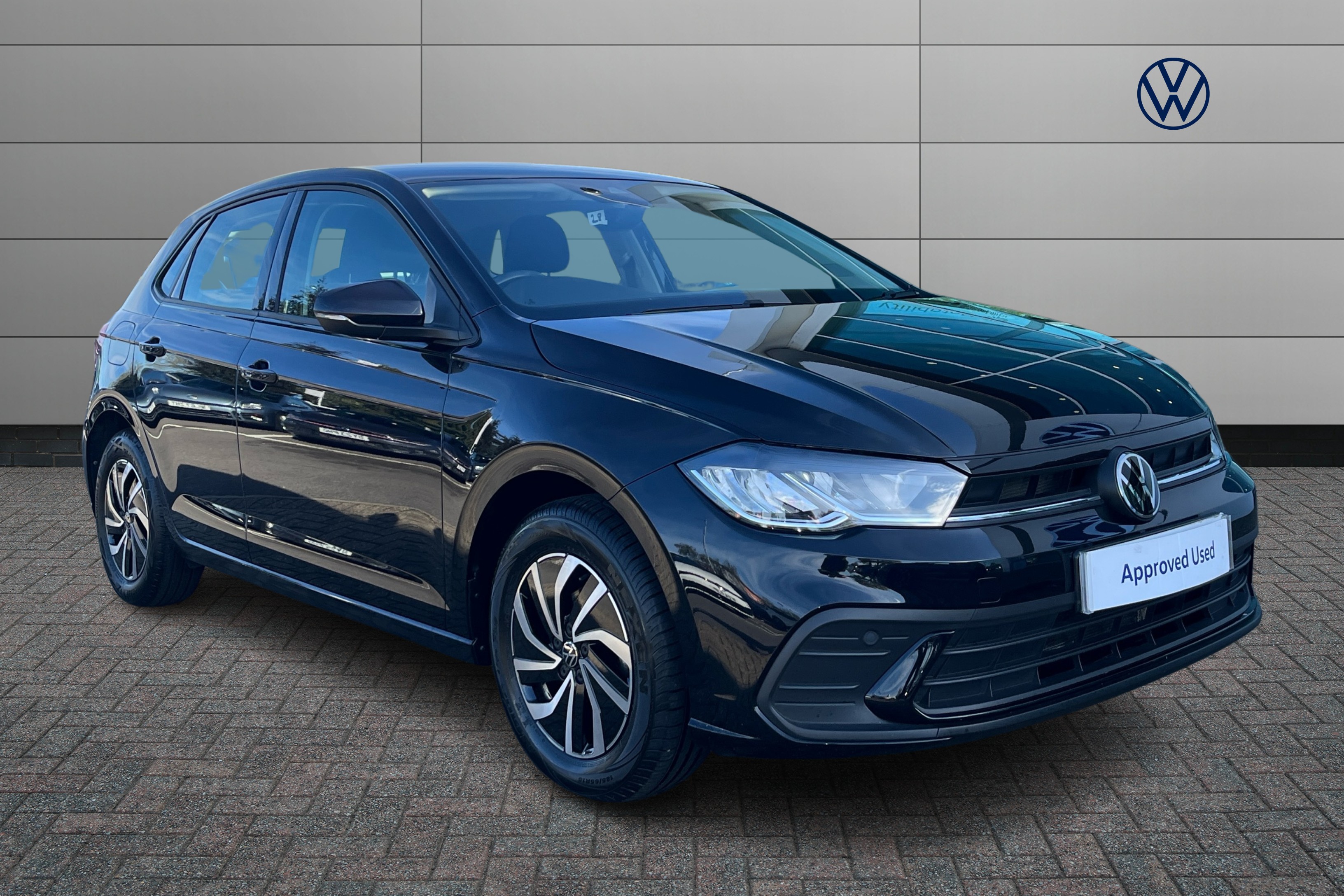Volkswagen Polo listing photo
