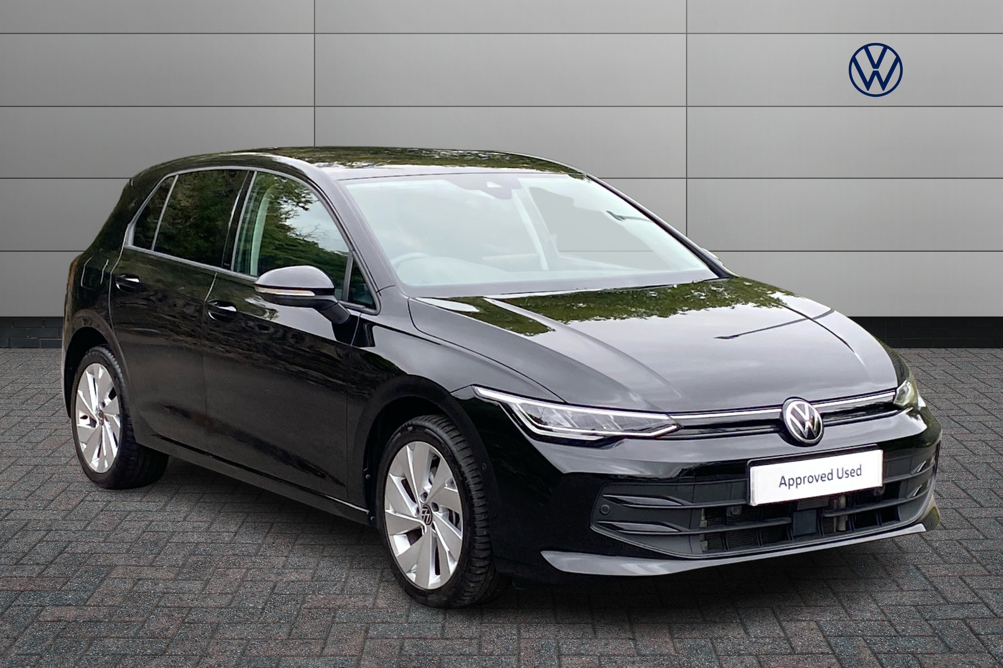 Volkswagen Golf listing photo