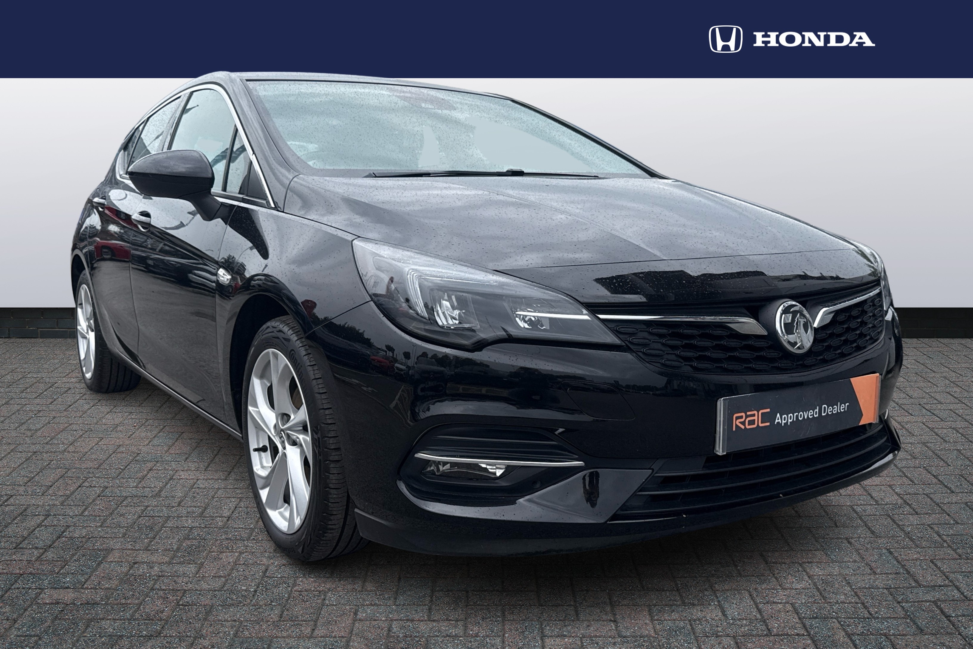 Vauxhall Astra listing photo